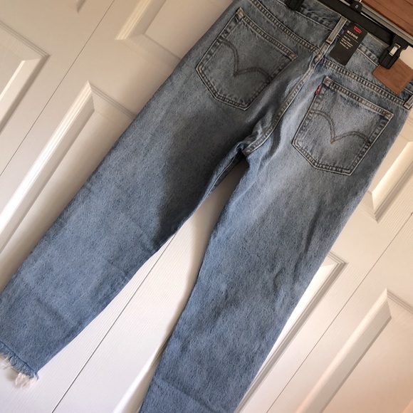 •LAST PAIR* Levi’s Wedgie hi waisted VTG inspired frayed jeans NWT SZ 30/SZ 10 - Picture 8 of 15
